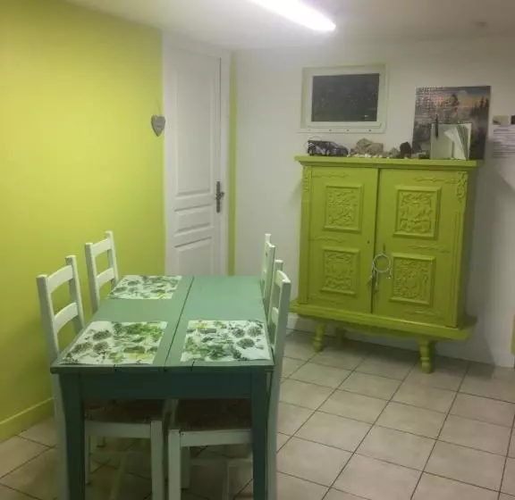 ベッドアンドブレックファースト Chambre D Hôtes Le Clos De Rapevache