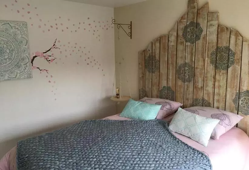 ベッドアンドブレックファースト Chambre D Hôtes Le Clos De Rapevache