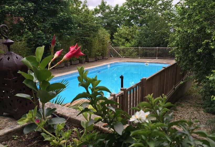 צימר Domaine Des Deux Cedres