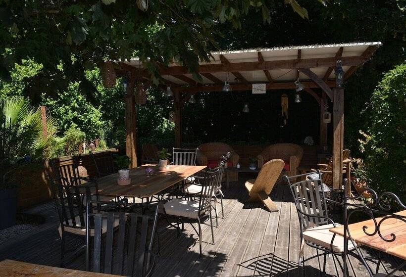 צימר Domaine Des Deux Cedres