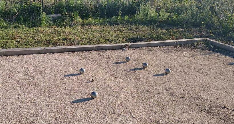 مبيت وإفطار L Esperluette En Camargue