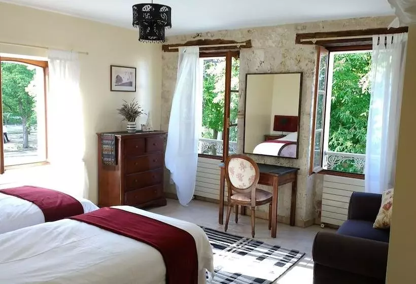 Aamiaismajoitus (B&B) Le Tournesol Saint Clar