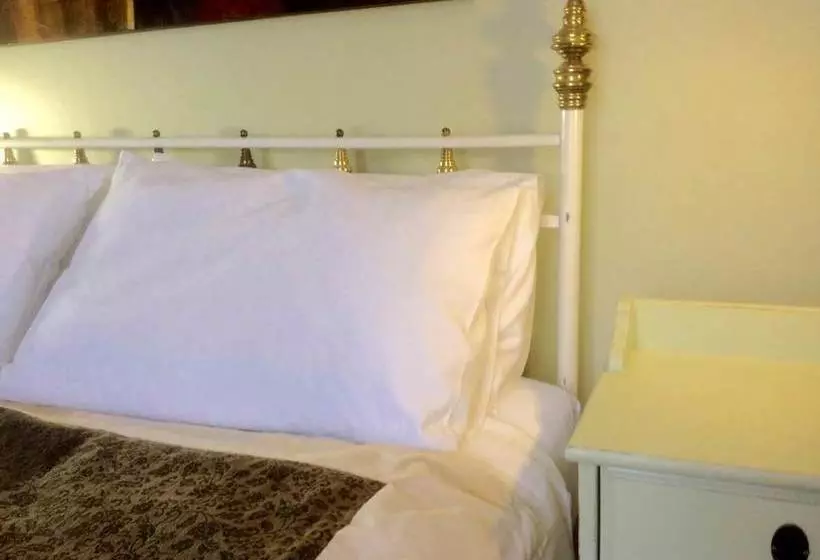 Aamiaismajoitus (B&B) Le Tournesol Saint Clar