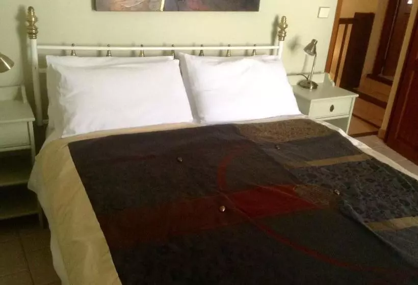 Aamiaismajoitus (B&B) Le Tournesol Saint Clar