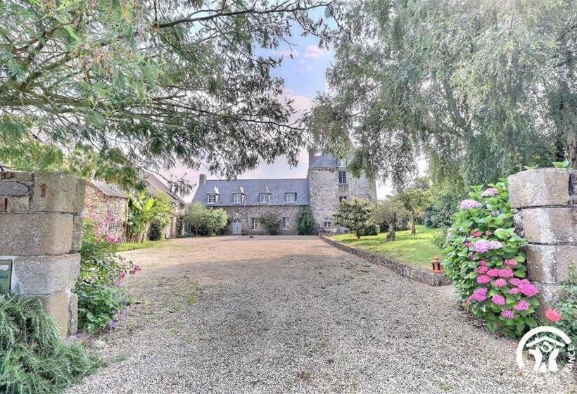 Bed and Breakfast Manoir De Sevin
