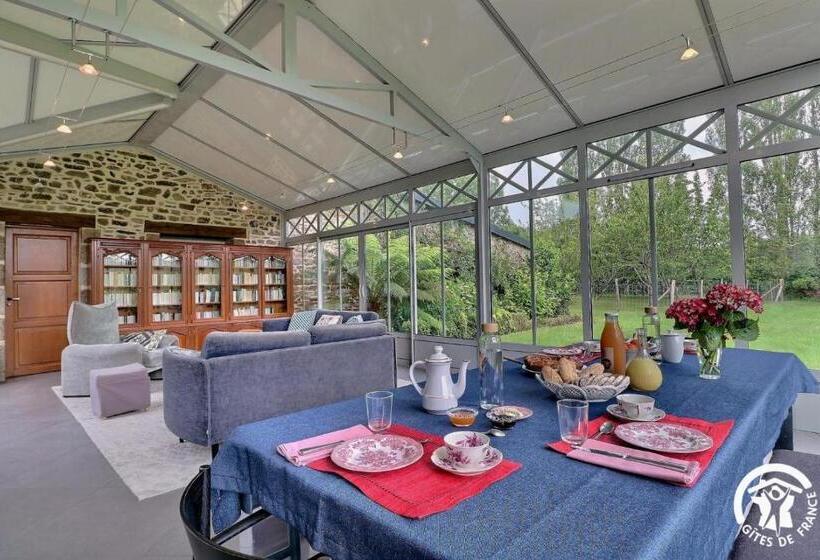 Bed and Breakfast Manoir De Sevin