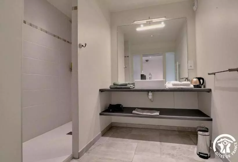 Aamiaismajoitus (B&B) Manoir De Sevin