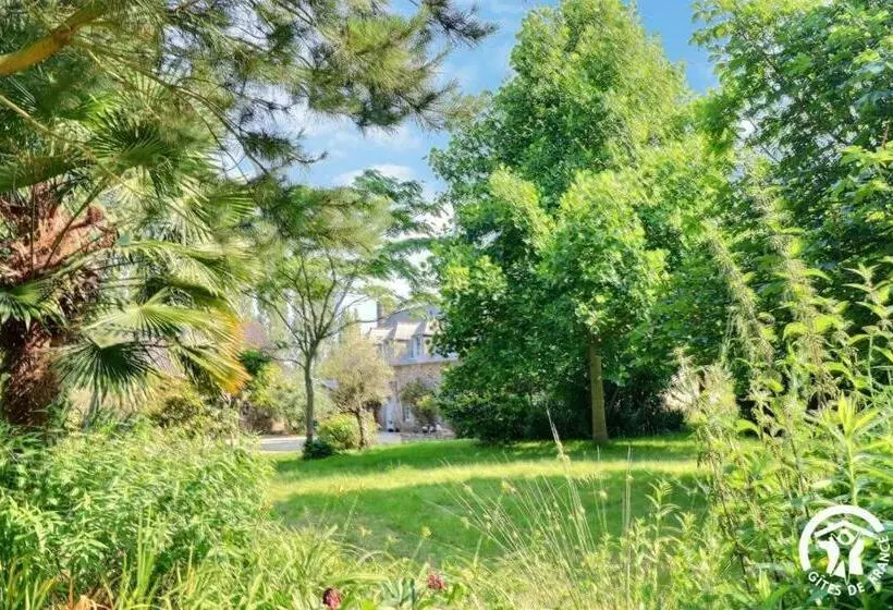 Aamiaismajoitus (B&B) Manoir De Sevin