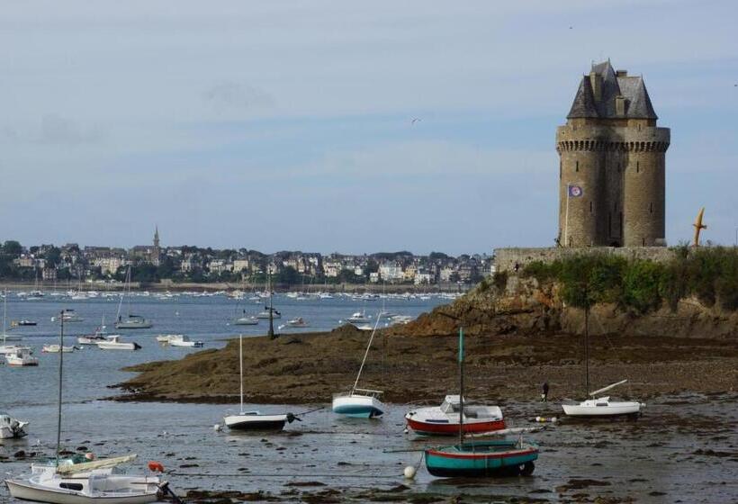 Bed and Breakfast Manoir De Sevin