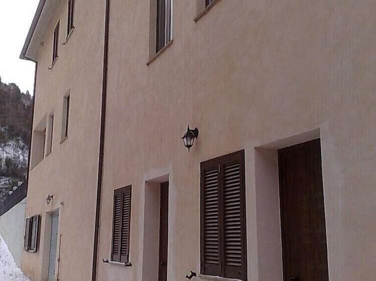 여관 Ristorante Umbria