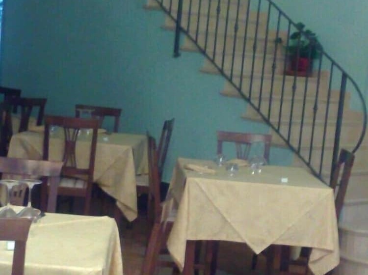 여관 Ristorante Umbria