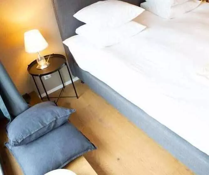 Hotelli De L'ours Preles