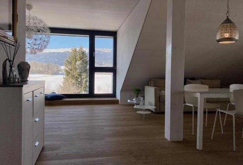 Отель De L'ours Preles