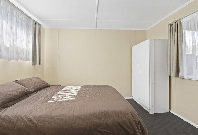 酒店 Diamond Waters Caravan Park