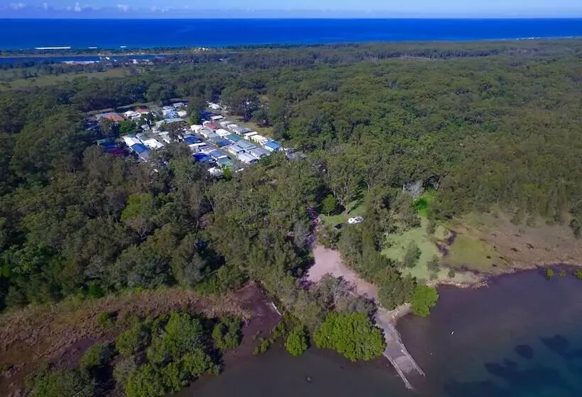 ホテル Diamond Waters Caravan Park