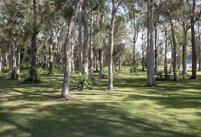 ホテル Diamond Waters Caravan Park