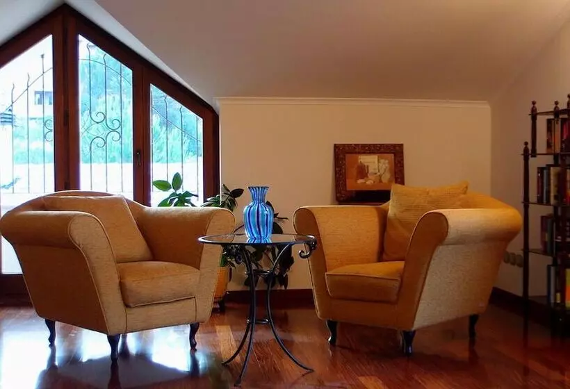 La Villa In Rosa B&b