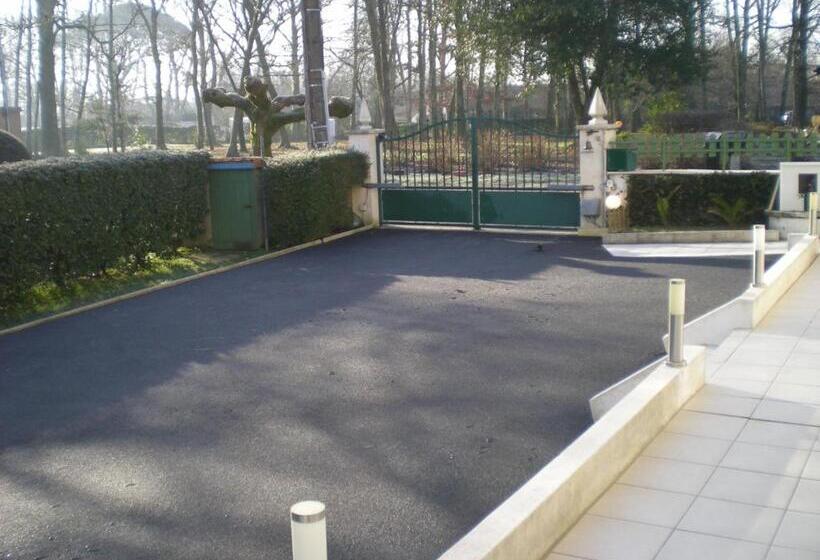 بنسيون Au Petit Pédegouaty