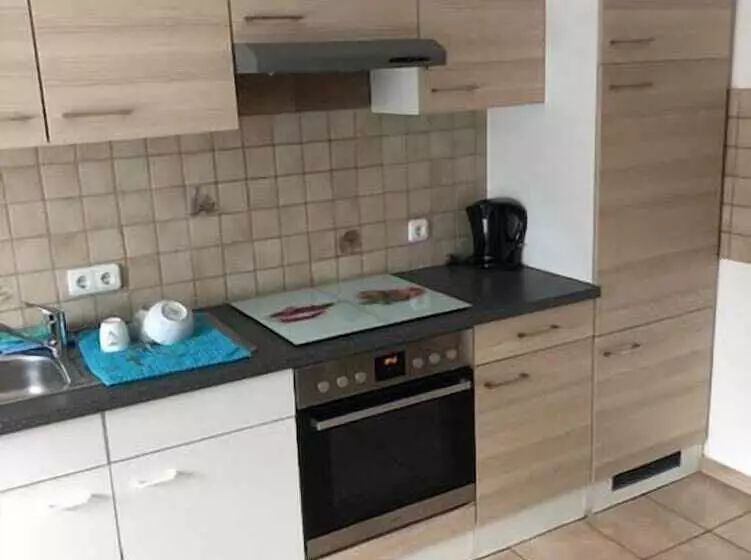 Majatalo Boardinghouse Elvira Schrimpf