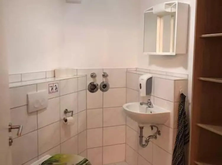 Majatalo Boardinghouse Elvira Schrimpf