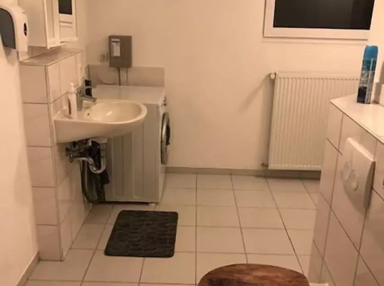 Majatalo Boardinghouse Elvira Schrimpf