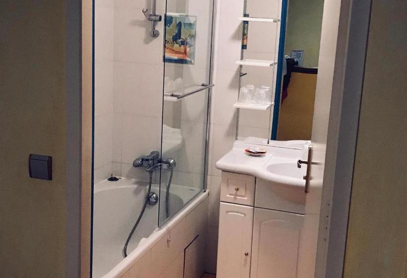 بنسيون Chez Michel