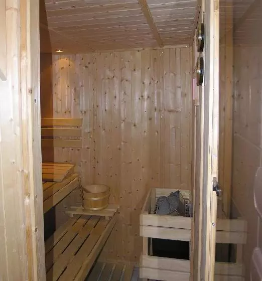 Majatalo Chez Michel