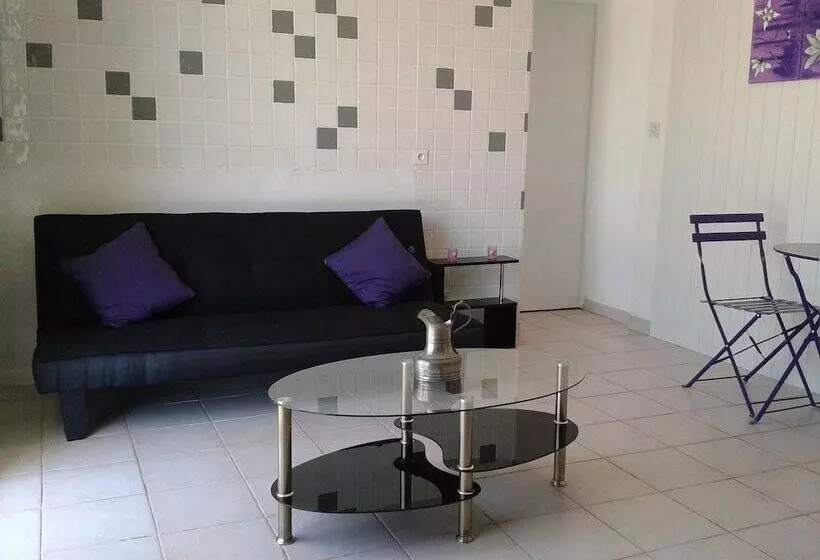 Majatalo Domaine L Albizia