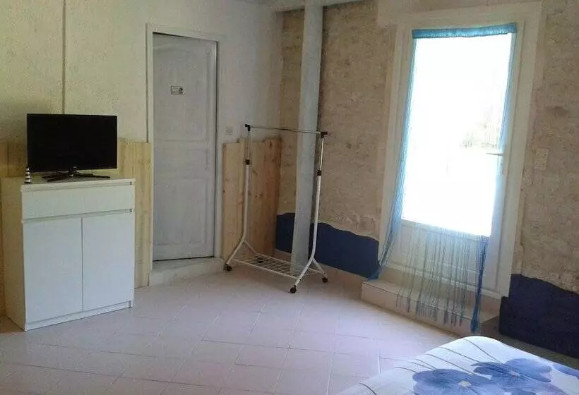 Majatalo Domaine L Albizia