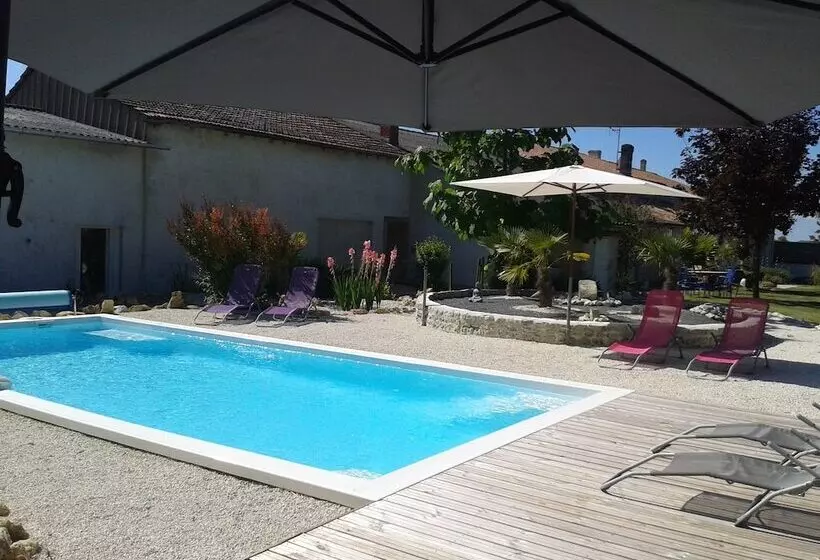 Majatalo Domaine L Albizia