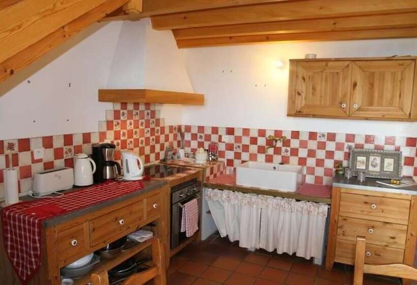 Au Bon Gre D Hugoline