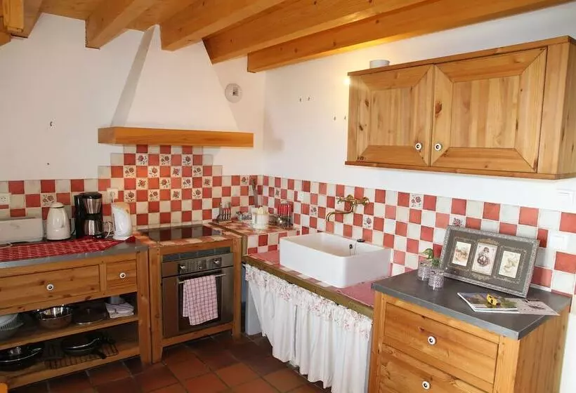 Au Bon Gre D Hugoline