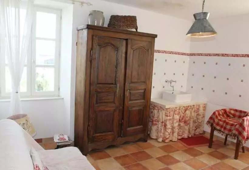 Au Bon Gre D Hugoline