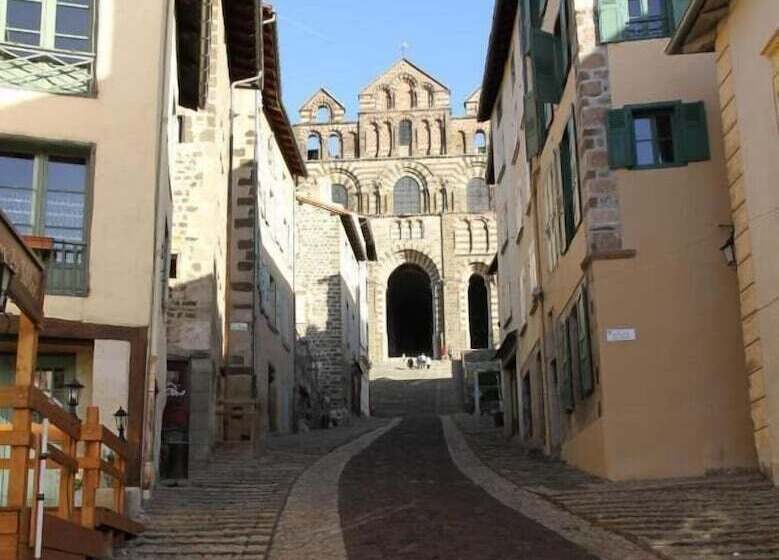 Au Bon Gre D Hugoline