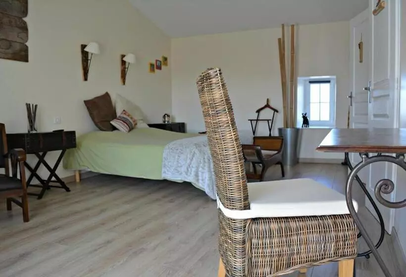 Aamiaismajoitus (B&B) Aux 4 Cornes  Chambre D Hotes