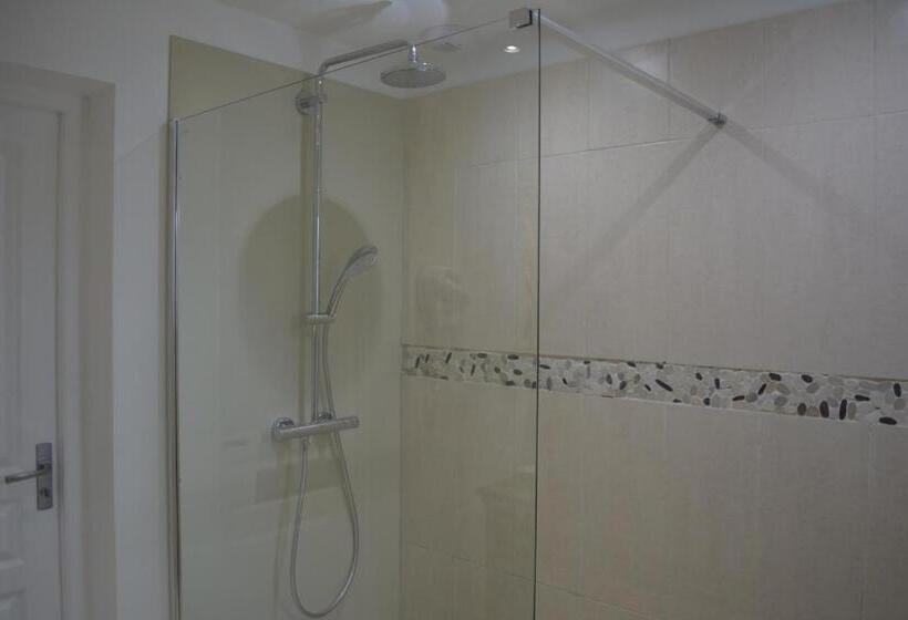 住宿加早餐 Aux 4 Cornes Chambre D Hotes