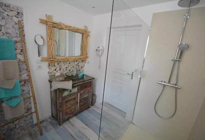 Aamiaismajoitus (B&B) Aux 4 Cornes  Chambre D Hotes