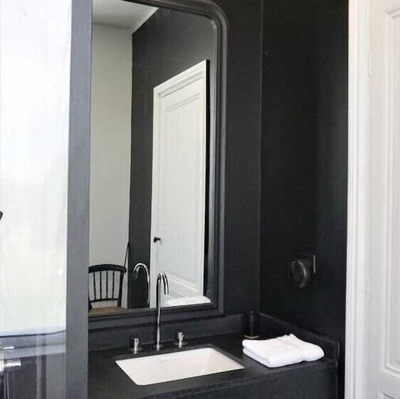 Bed and Breakfast Château Bernon Maison D Hotes Piscine Et Sauna