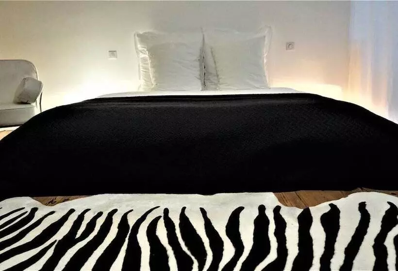 Aamiaismajoitus (B&B) Château Bernon Maison D Hotes   Piscine Et Sauna