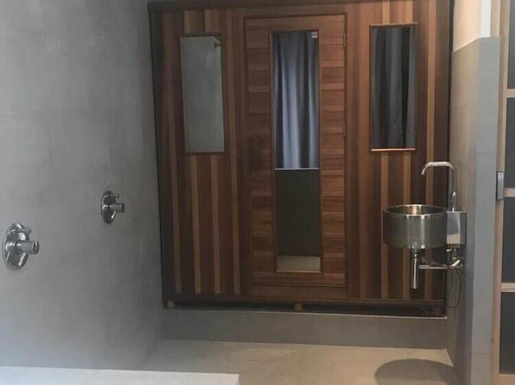 Bed and Breakfast Château Bernon Maison D Hotes Piscine Et Sauna