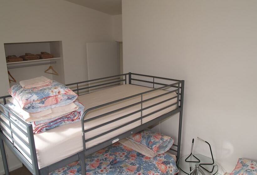 Craggy Peaks Wilderness Cabins