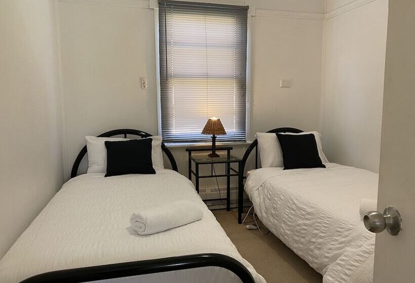 Giants Table And Cottages