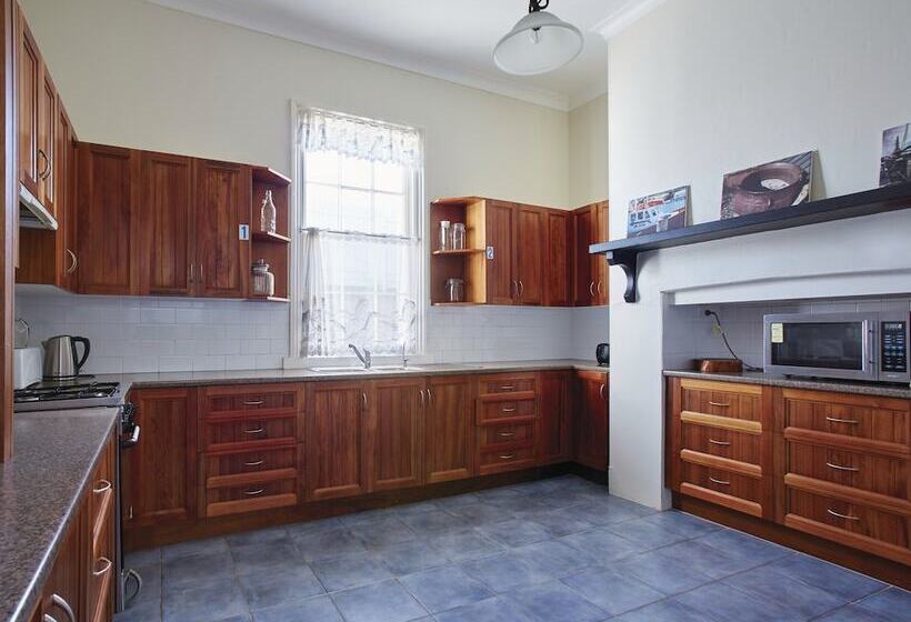 Green Cape Lightstation Cottages