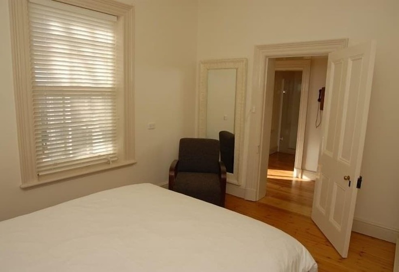 פונדק Cape Nelson Lighthouse