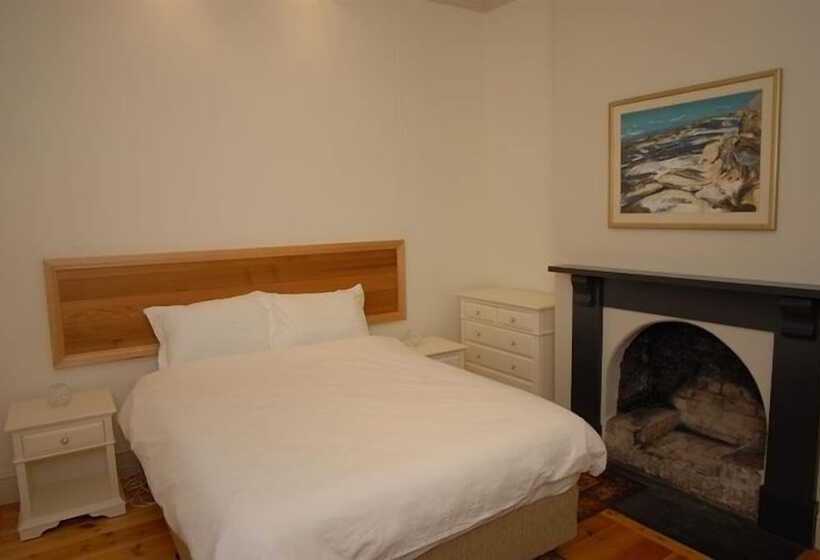 פונדק Cape Nelson Lighthouse