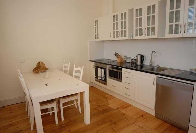 פונדק Cape Nelson Lighthouse