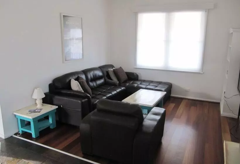 Hostelli Cape Nelson Lighthouse