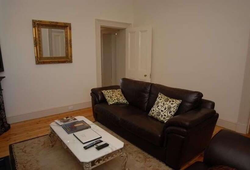 פונדק Cape Nelson Lighthouse