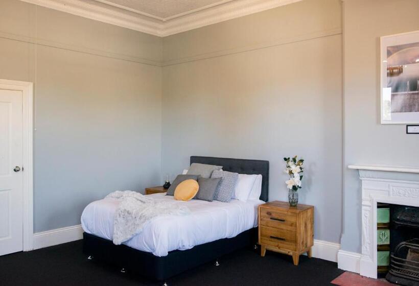 בית מלון כפרי Abermain