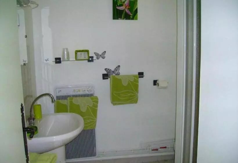 Hotelli Auberge Du Riou